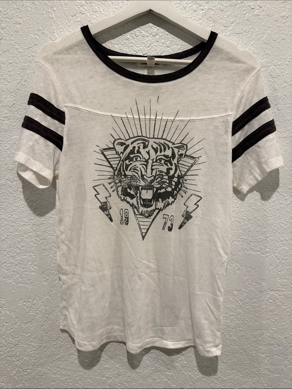 Billabong- Women’s White Ringer Tee with Tiger Graphic